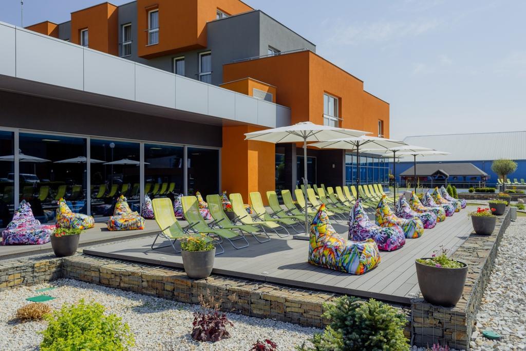Hotel Tenis Zvolen Bagian luar foto