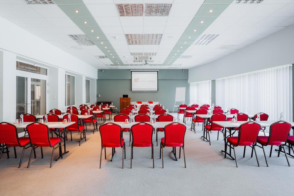 Hotel Tenis Zvolen Bagian luar foto