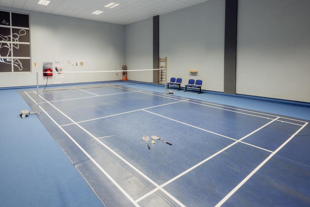 Hotel Tenis Zvolen Bagian luar foto
